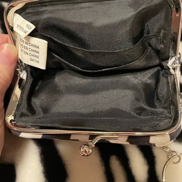 Coin purse-bundle of 3-zebra stripes, cat & paper money coin purses - Picture 6 of 16